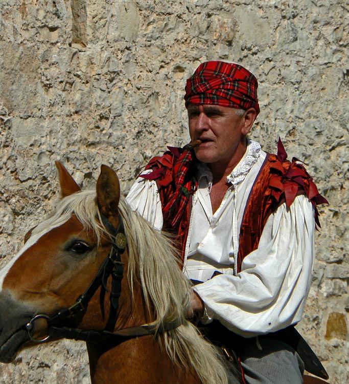 18_Sep_09-04 -Novigrad Horsmen