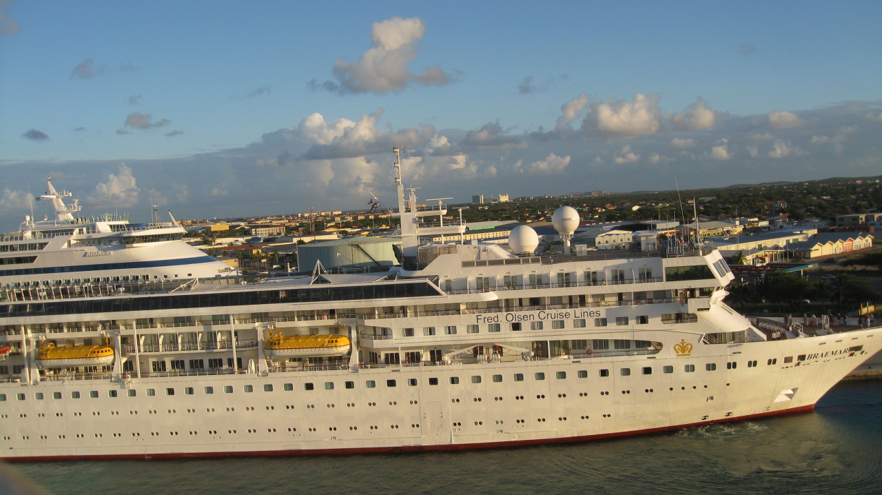 Lots of cruise ships in port