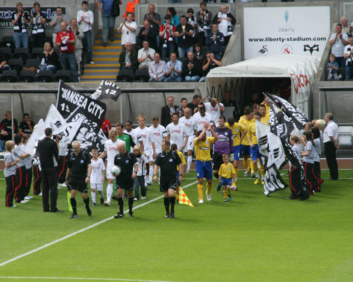 Teams Arrive