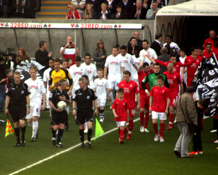 Teams Arrive