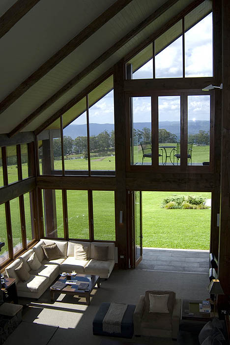 The lounge at Spicers Peak Lodge