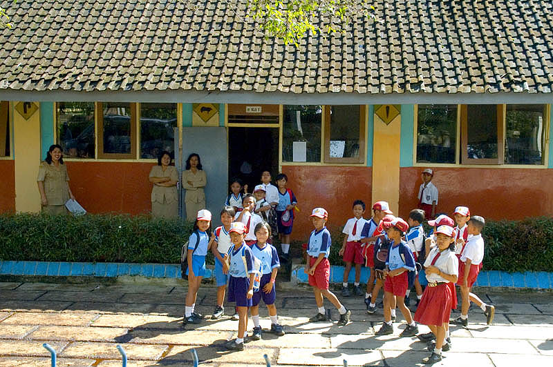 Schoolchildren at Wonosari, Malang
