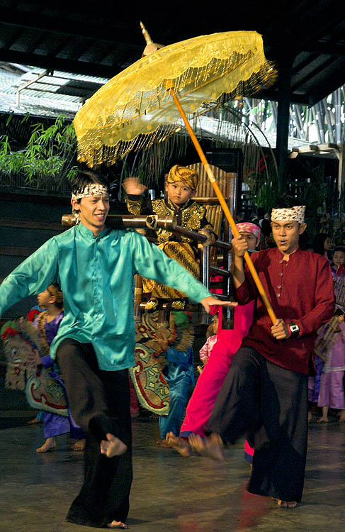 Angklung performance, Bandung