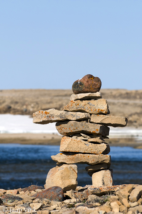 Inukshuk showing the way - Inukshuk die de weg wijst