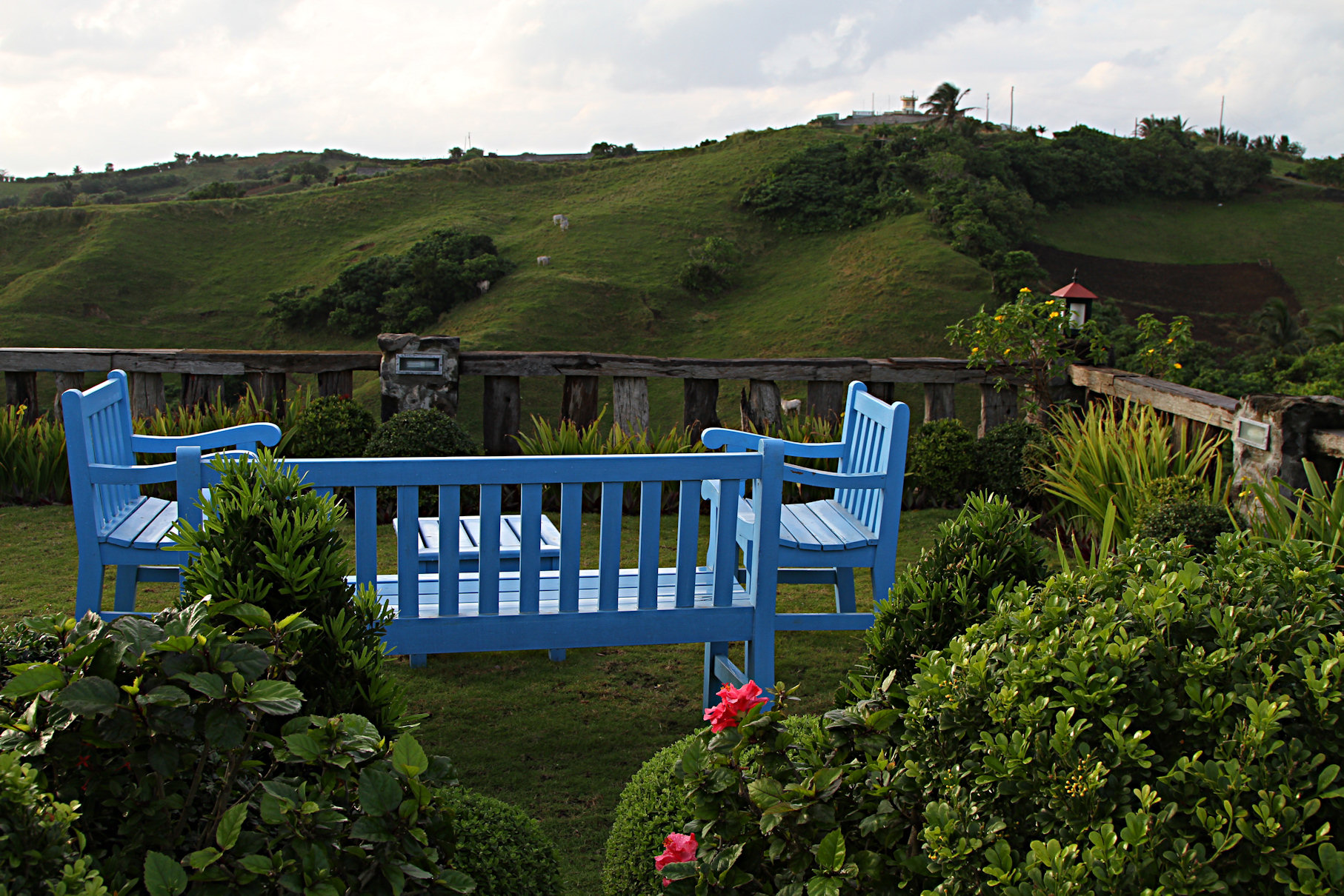 Park Bench Pacifa Fundacion.jpg