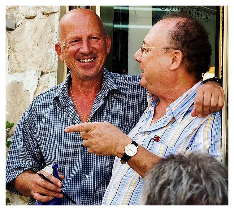 The Arab Barber and his Jewish Customer