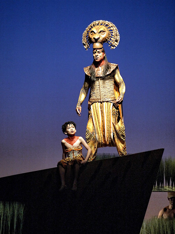 Young Simba and Mufasa