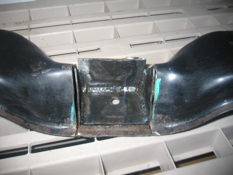 Bracket in trans mount