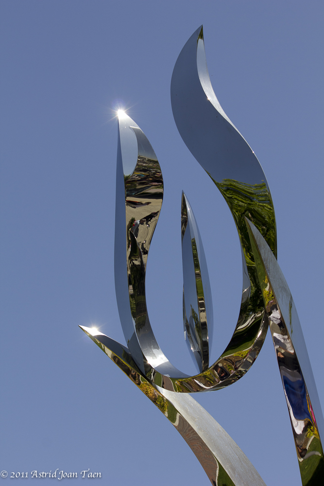 Veterans Memorial Detail