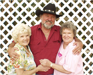 Lucky Cole, Eva and Mary 532WS.jpg