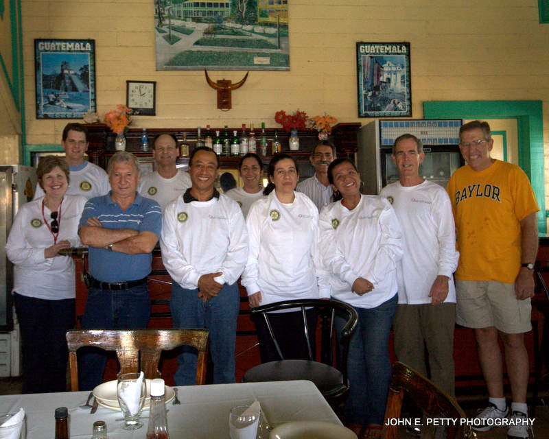 Puerto Barrios Rotary meeting110315_3582.jpg