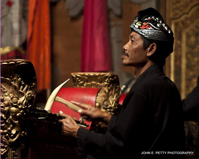 Ubud musician IMG_6093-1.jpg