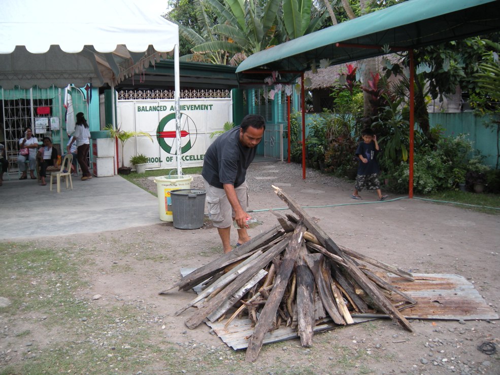 BONFIRE2.JPG
