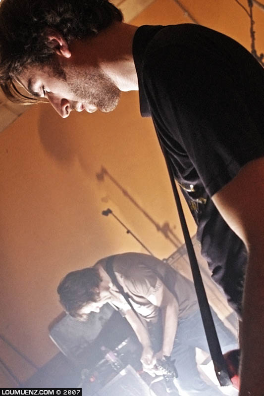 a place to bury strangers