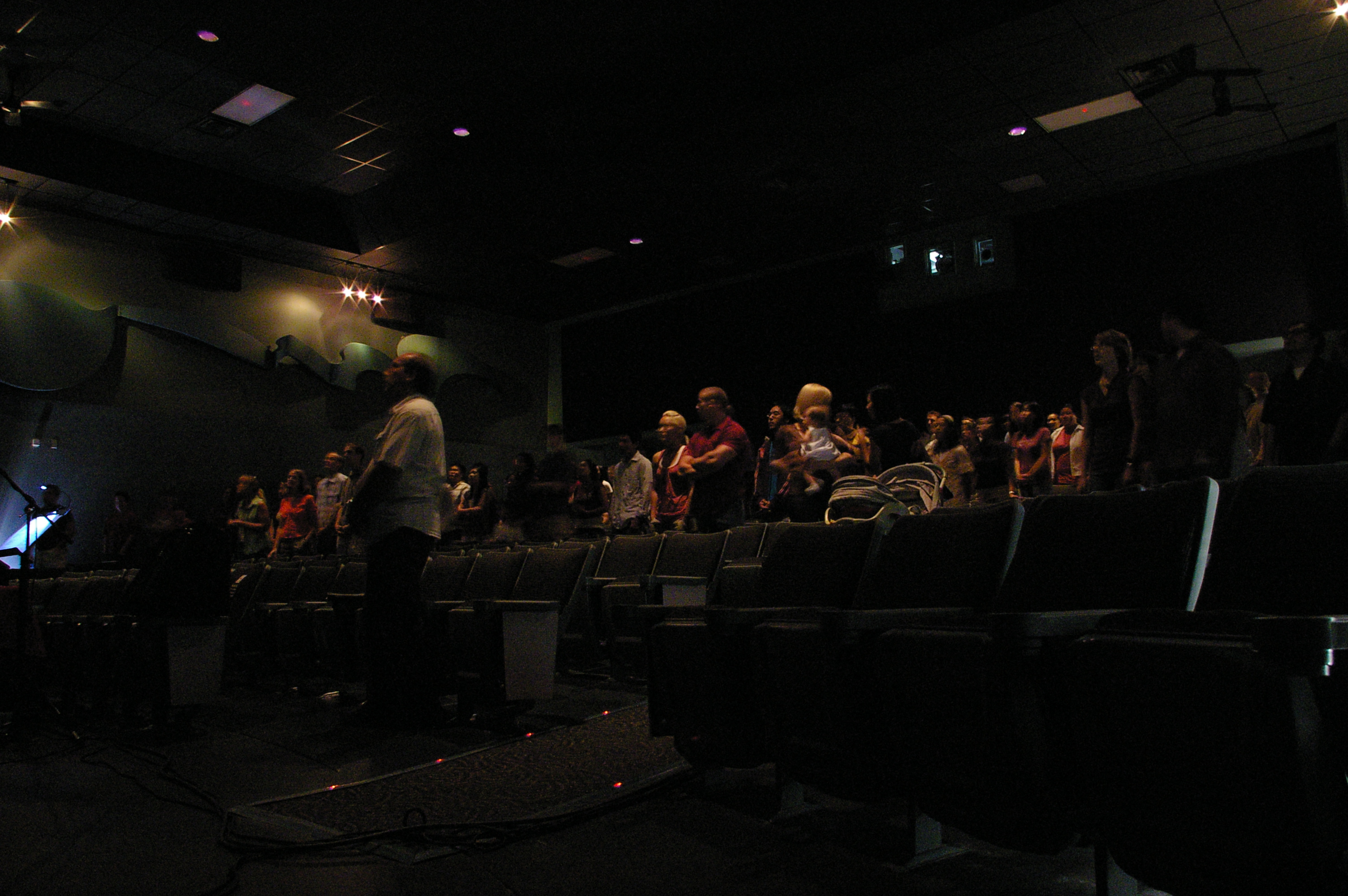 Worship_4.JPG
