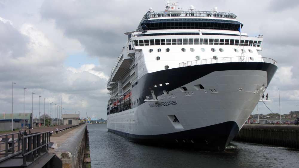 CELEBRITY CONSTELLATION - IMO 9192399