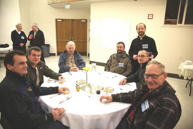 PriestConvocation_2011_OLG_Dinner_02Mar2011_ 008 [640x480].JPG