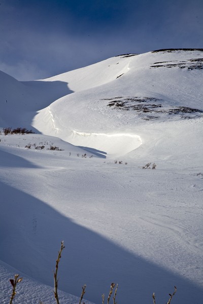 Approaching Rainy Pass - Iditarod