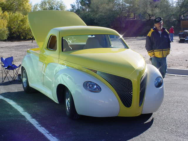 yellow & white pickup