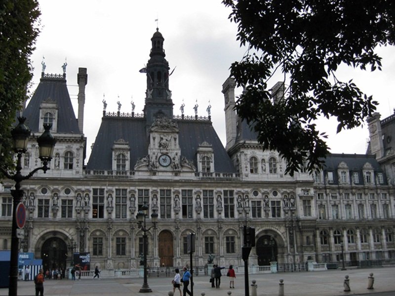 Hotel de Ville (Town Hall)