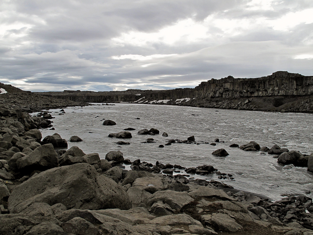 Detifoss - raw and rough nature...