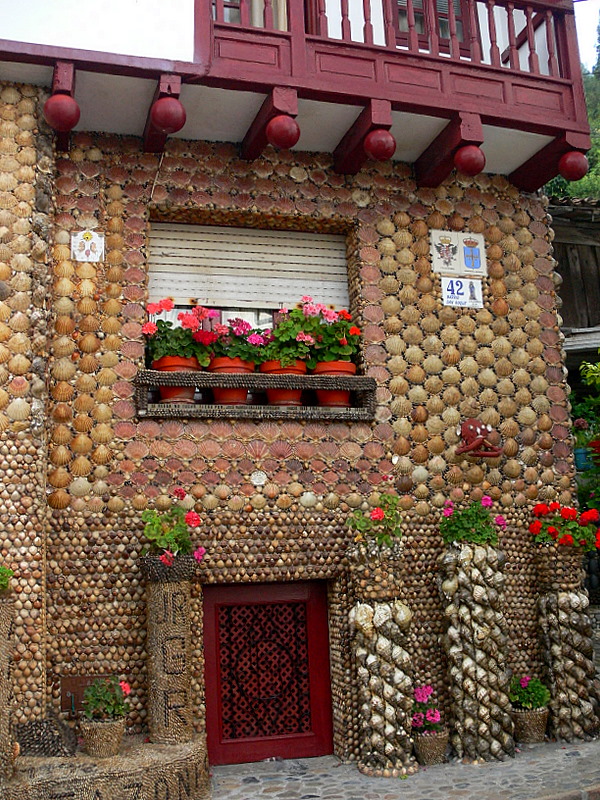shell-covered house.
