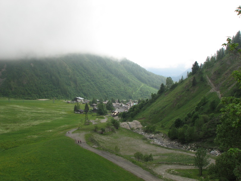 IMG_1240 Descente sous le tlphrique vers le village le Tour(1463m)_5_1.JPG