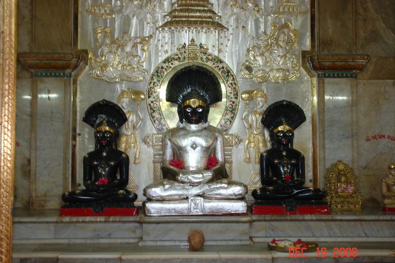 bombay13-jain temple