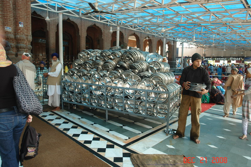 amritsar49-golden temple kitchen.