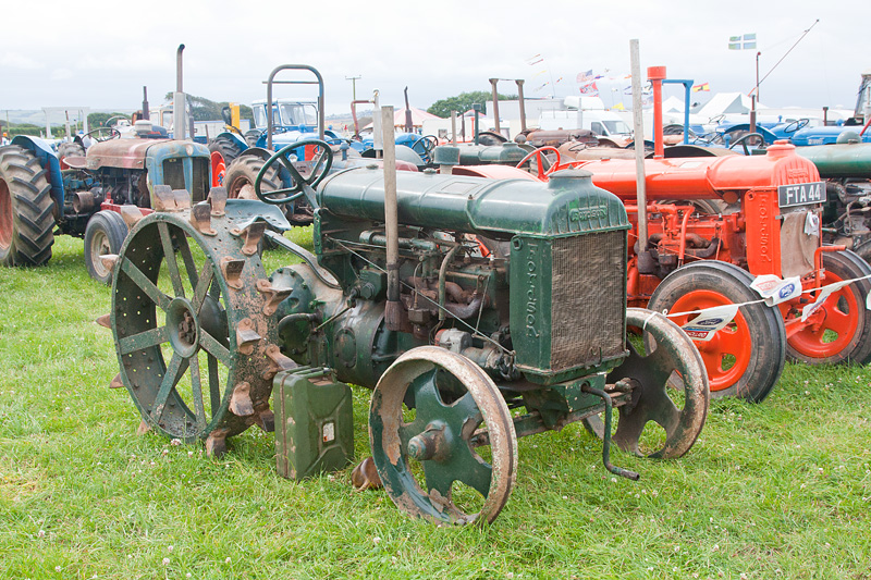 2011 South Hams Vintage Machinery Show - Static Exhibits