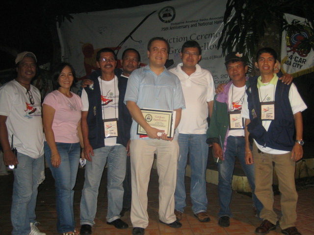 DX4CAR FAMILY WITH MIKE PADUA.JPG