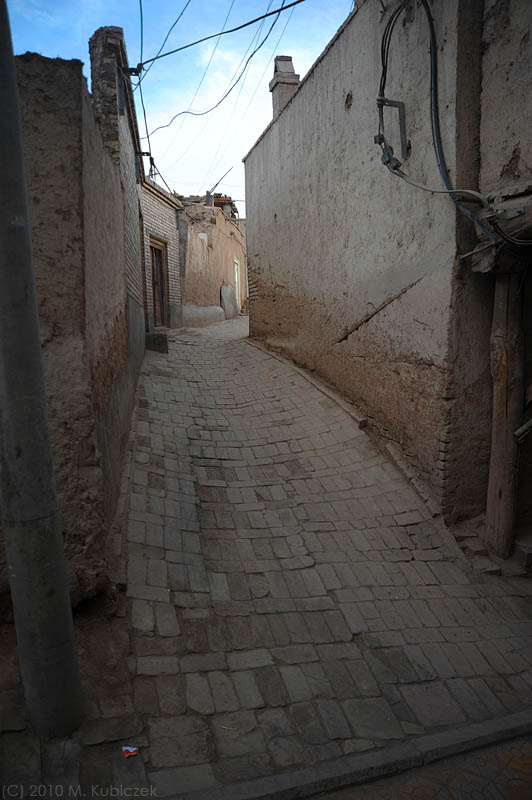 d7011 193.jpg
