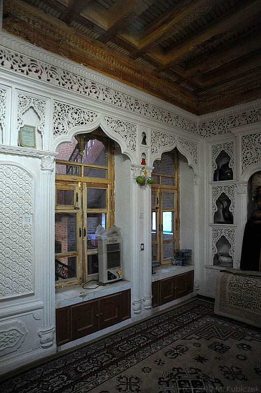 d7010 282.jpg