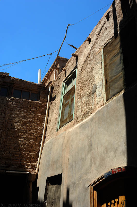 d7010 590.jpg
