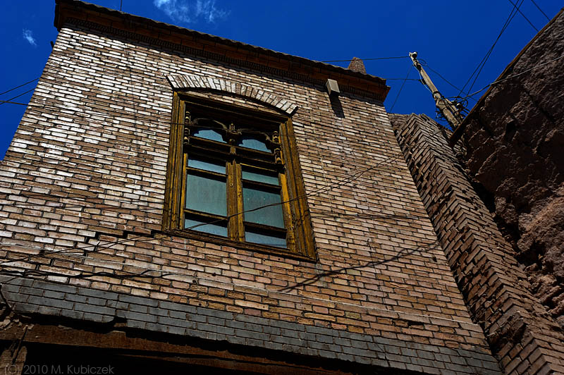 d7010 611.jpg