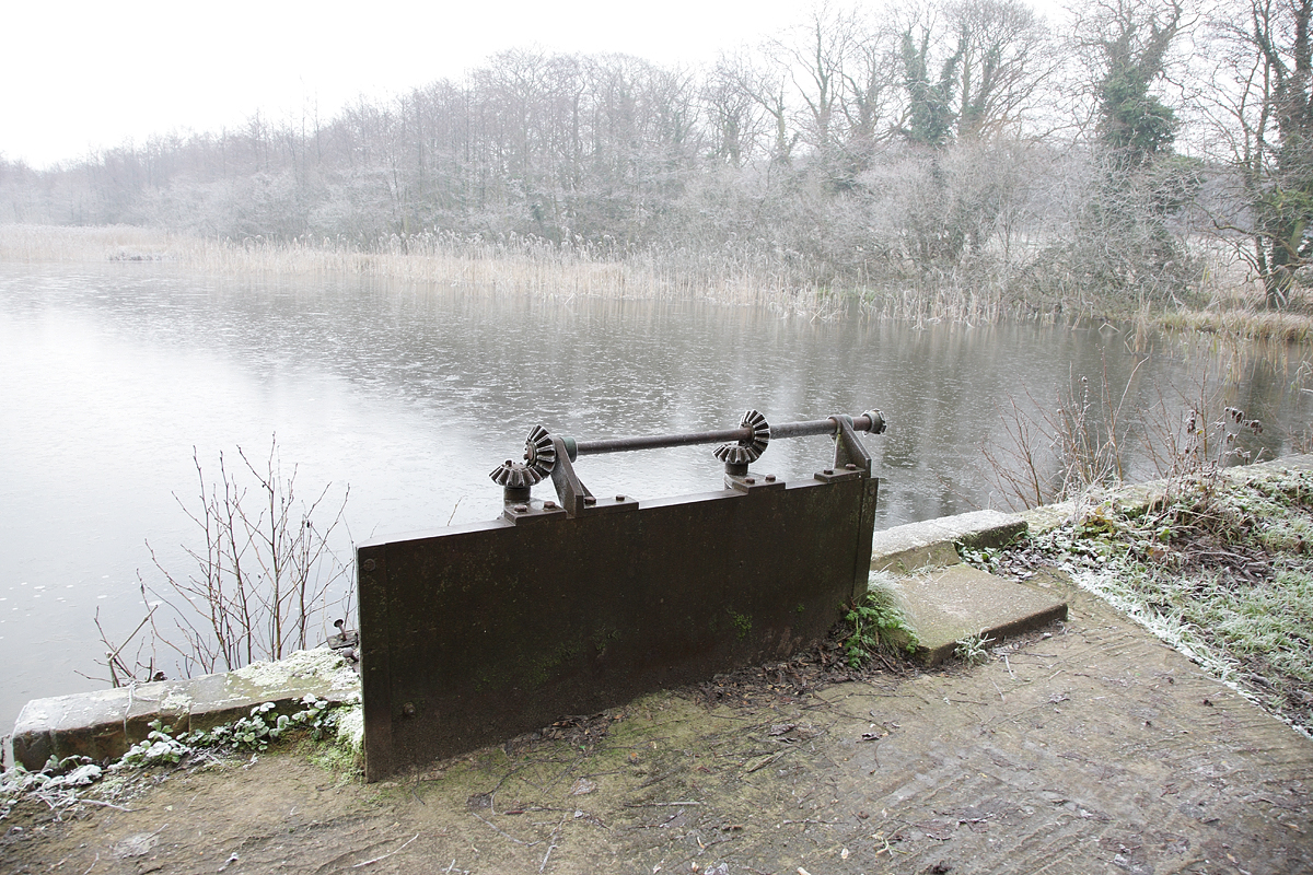 Sluice Gate