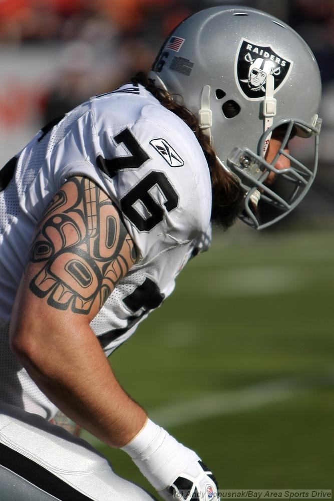 Oakland Raiders lineman Robert Gallery