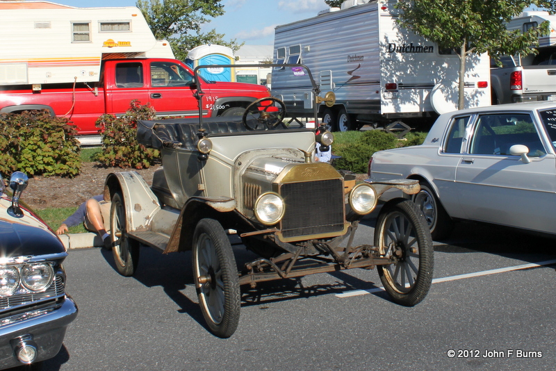 1915 Ford Model T Roadster