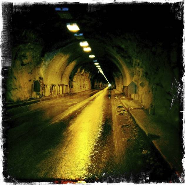 Peering Inside the Wawona Tunnel - Hipstmatic