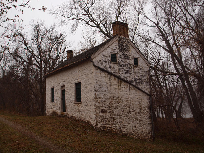 Spinks Ferry Lockhouse