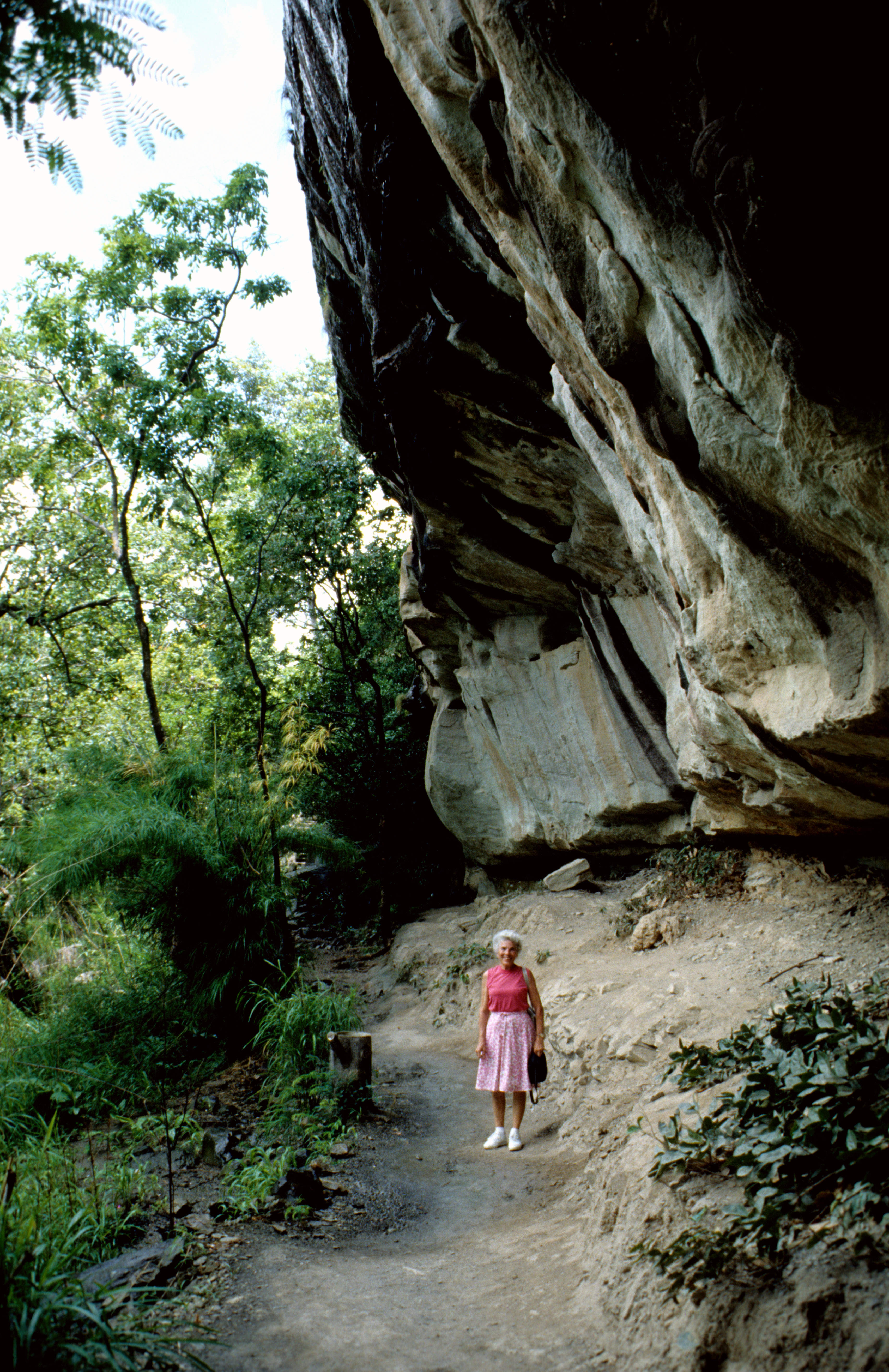 Pha Taem Cliffs Trail