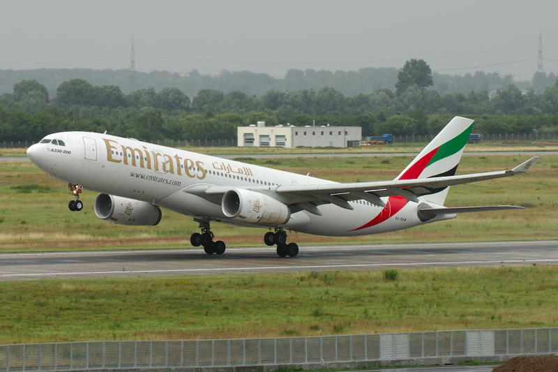 Emirates  Airbus A330-200  A6-EKW