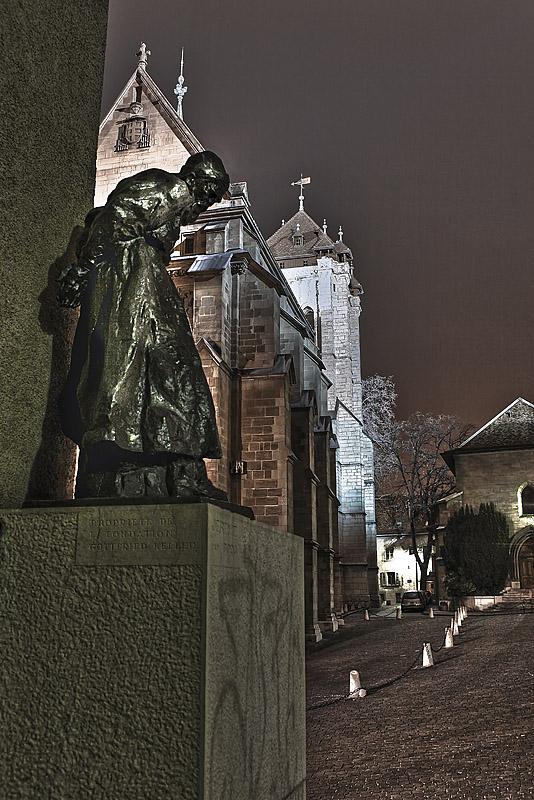 Geneva at night... Cathedral  / HDR