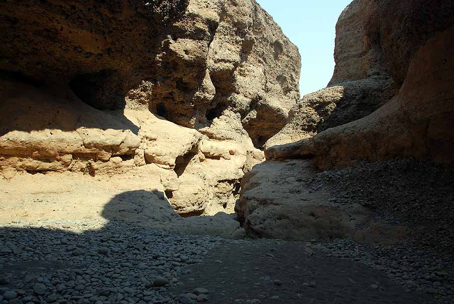 THE SESRIEM CANYON