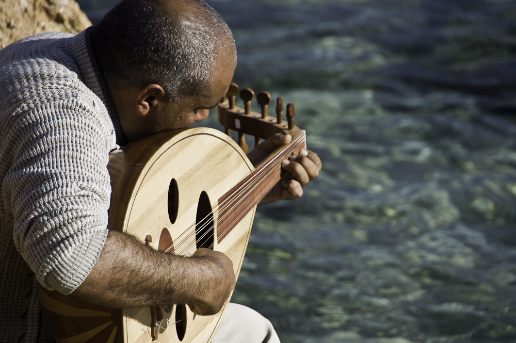 <B>Musician</B> <BR><FONT SIZE=2>Sousse, Tunisia - 2008</FONT>