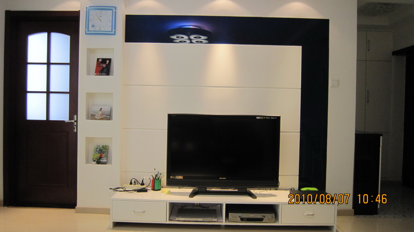 TV wall.JPG