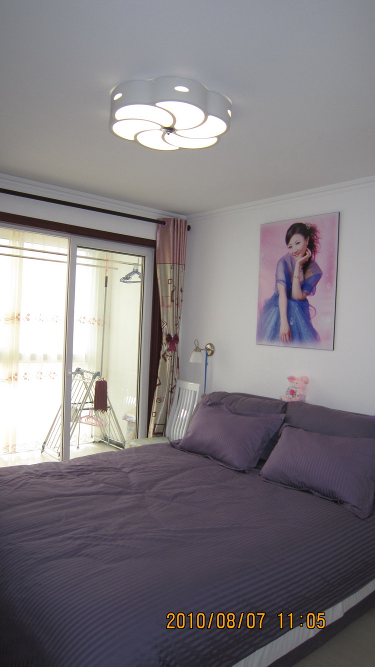 bedroom light.JPG
