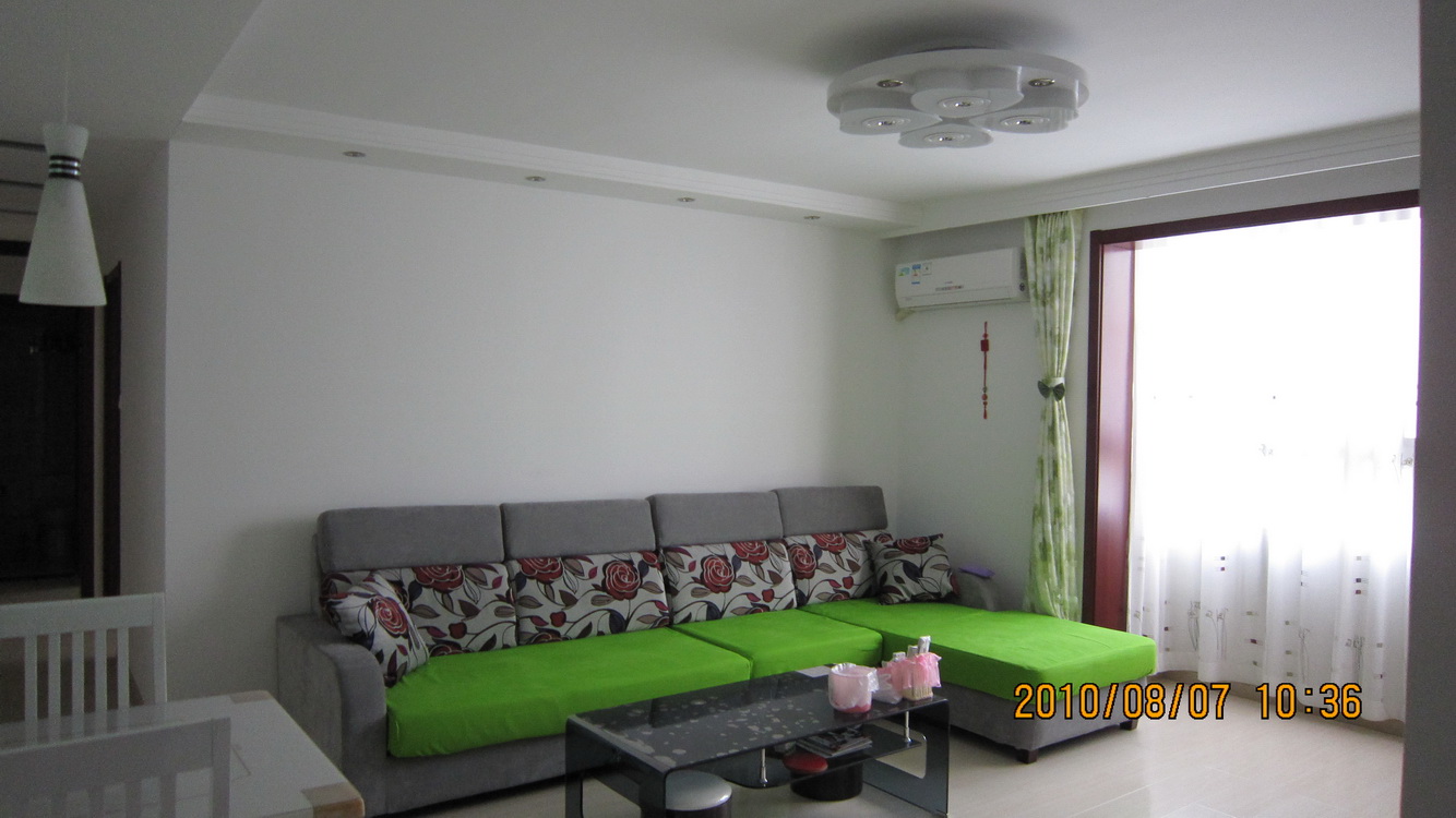 sitting room.JPG