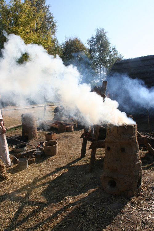 Smoke bloomery