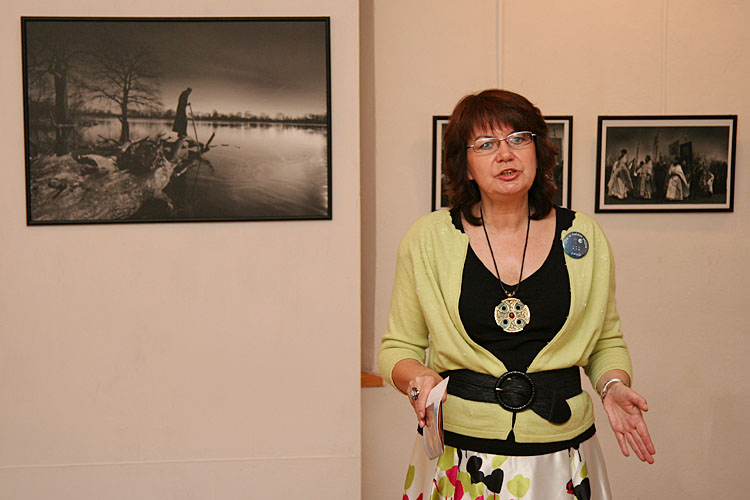 Introduction before opening of exhibition of the icons
